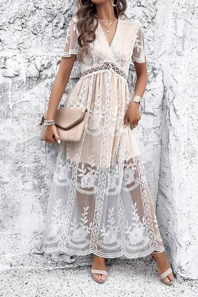 Everything Maxi Lace Dress
